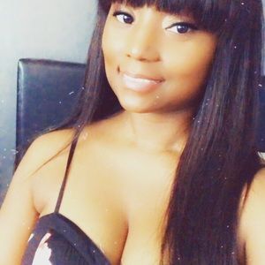 Meet your Posher, Dionna